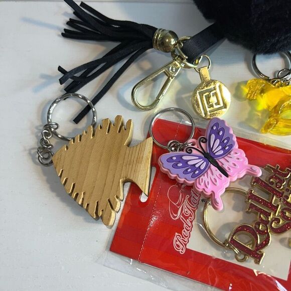 Keychain Lot Of 10 New-Preowned Bundle Keyring Resellers Flea market Collectors - Picture 2 of 6